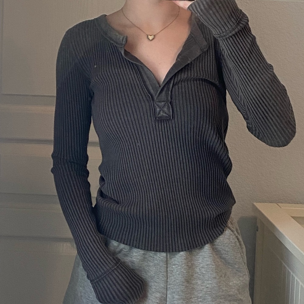 Aerie Charcoal Ribbed Long Sleeve Tee
